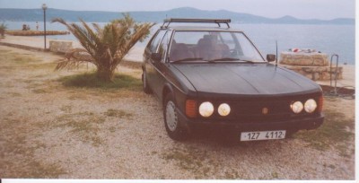 Tatra 613 u moře 2005 5.jpg (43.72 KiB) 7233 zobrazení Tatra 613 u moře 2005 5.jpg