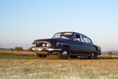 Tatra 603 -3.jpg (166.92 KiB) 19021 zobrazení Tatra 603 -3.jpg