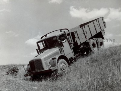 T111a.jpg
