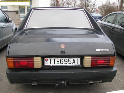 Tatra 613 005a.JPG