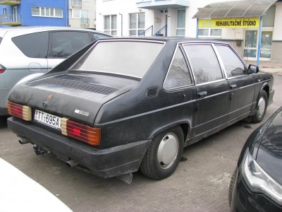 Tatra 613 004a.JPG