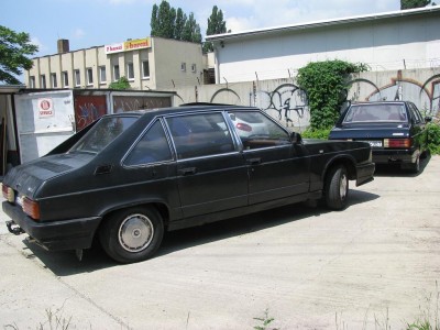 Tatra 613 049a.JPG