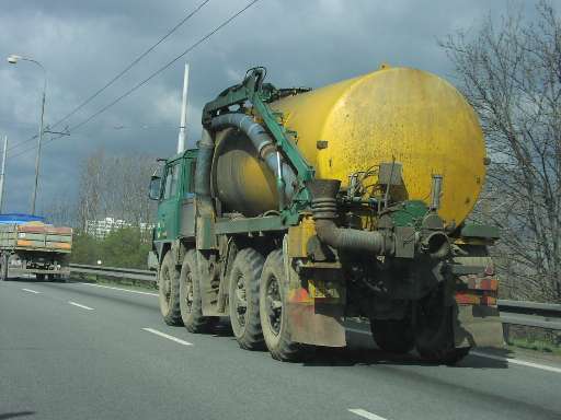 t815obl3.jpg