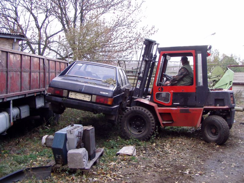 T613_UM_001.jpg