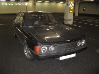 Tatra 613-3 SNÍMEK ČÍSLO 1 (Large).jpg